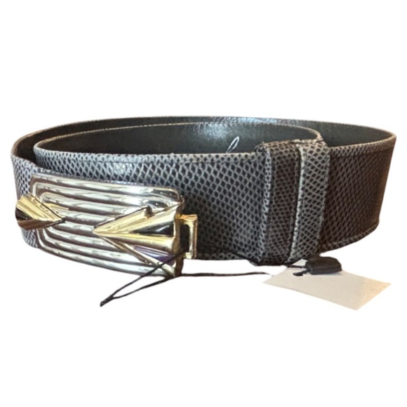 Judith Leiber Gray Textured Leather Belt with Gold Buckle - Picture 2 of 4